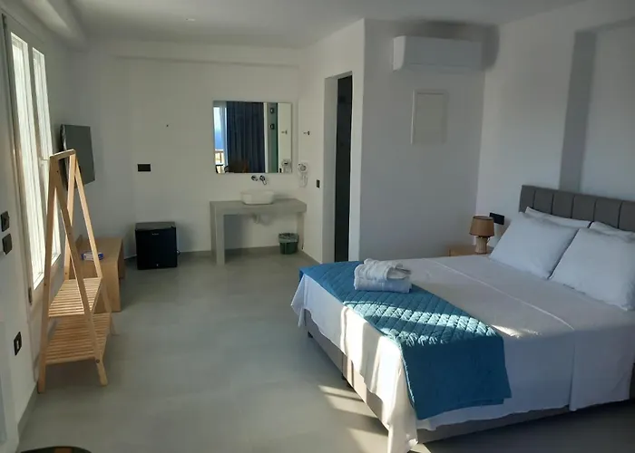 The Blue Of Mykonos * Platys Gialos (Mykonos)