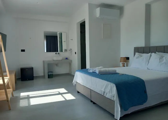 The Blue Of Mykonos * Platys Gialos (Mykonos)